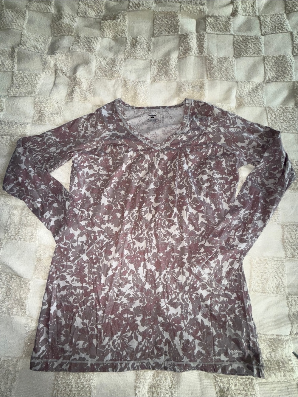 Patagonia Worn Wear simply‎ organic top in a purple floral print size L